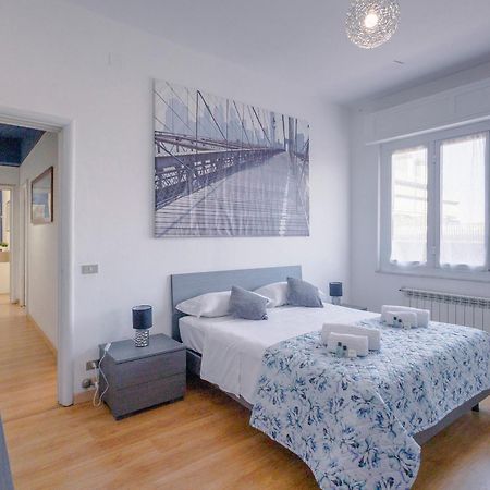 סאבונה "L'Attico Bianco" City View 10 M A Piedi Dal Mare מראה חיצוני תמונה